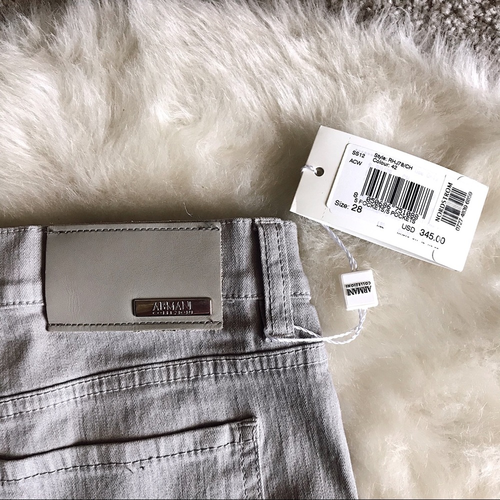 ✨HOST PICK✨ ARMANI COLLEZIONI NWT light grey jeans - Picture 4 of 8